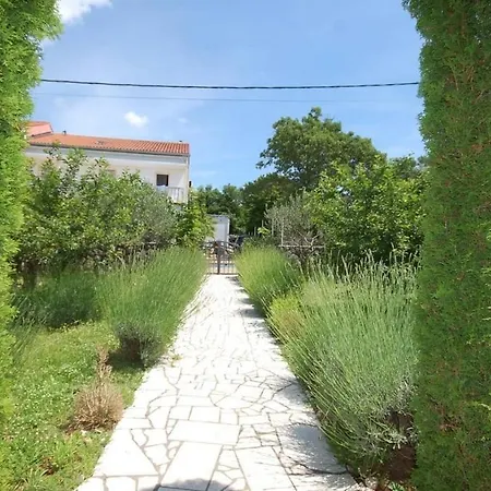 Apartment With Parking Space Kremenici, Krk - 21724